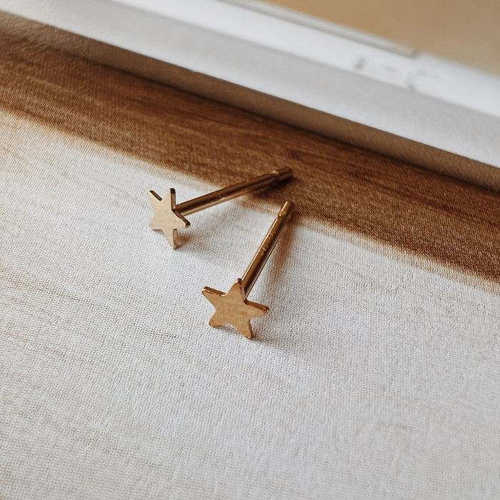 MINI STAR STUDS