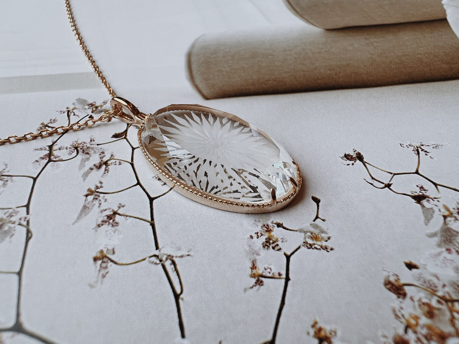 NAOMI NECKLACE