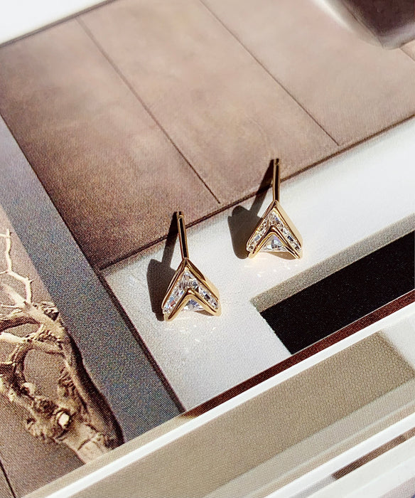LOUVRE STUDS